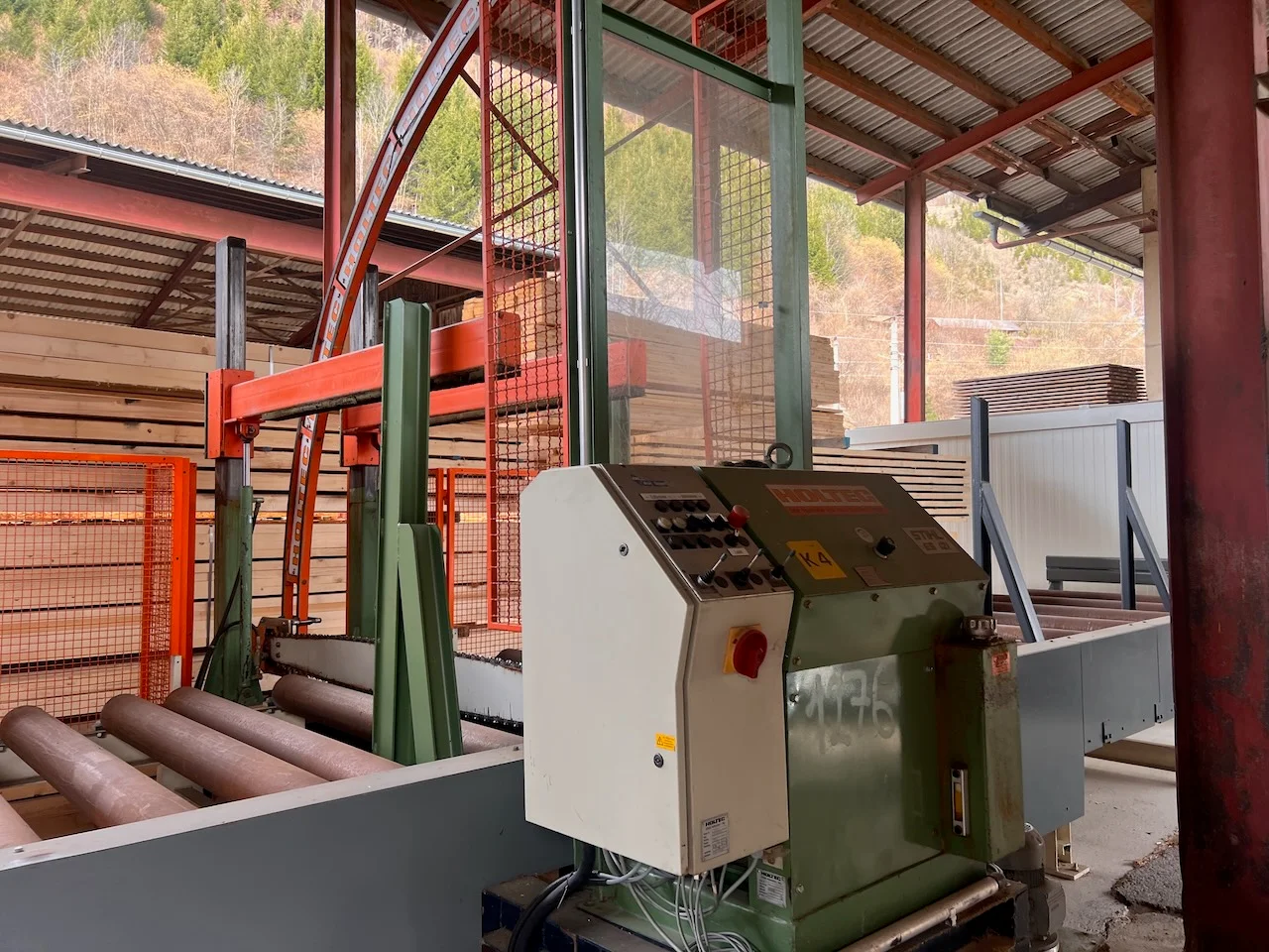 Package crosscut saw